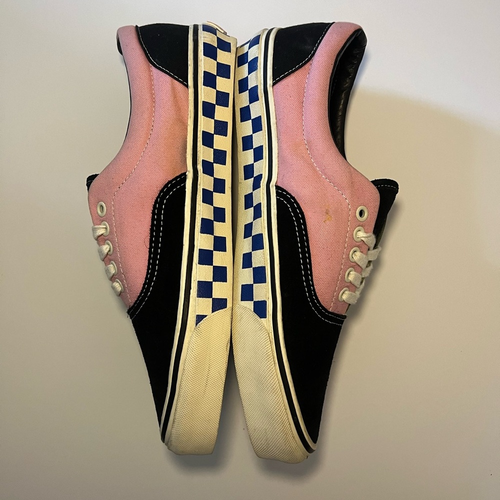 Vans Mens Pink, Black, Palm print and Checkered Sneaker sample